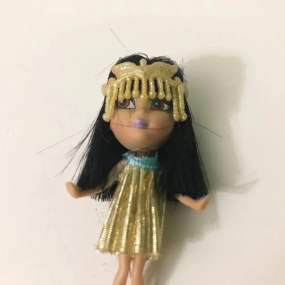 Barbie Peek A Boo  Petites Doll Chione of Cairo 45 Girls of the World Charms - Picture 16 of 16
